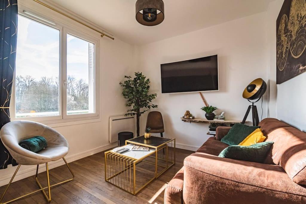 Ferienwohnung La "Taniere" Pour 6 Personnes Isles-sur-Suippe Exterior foto