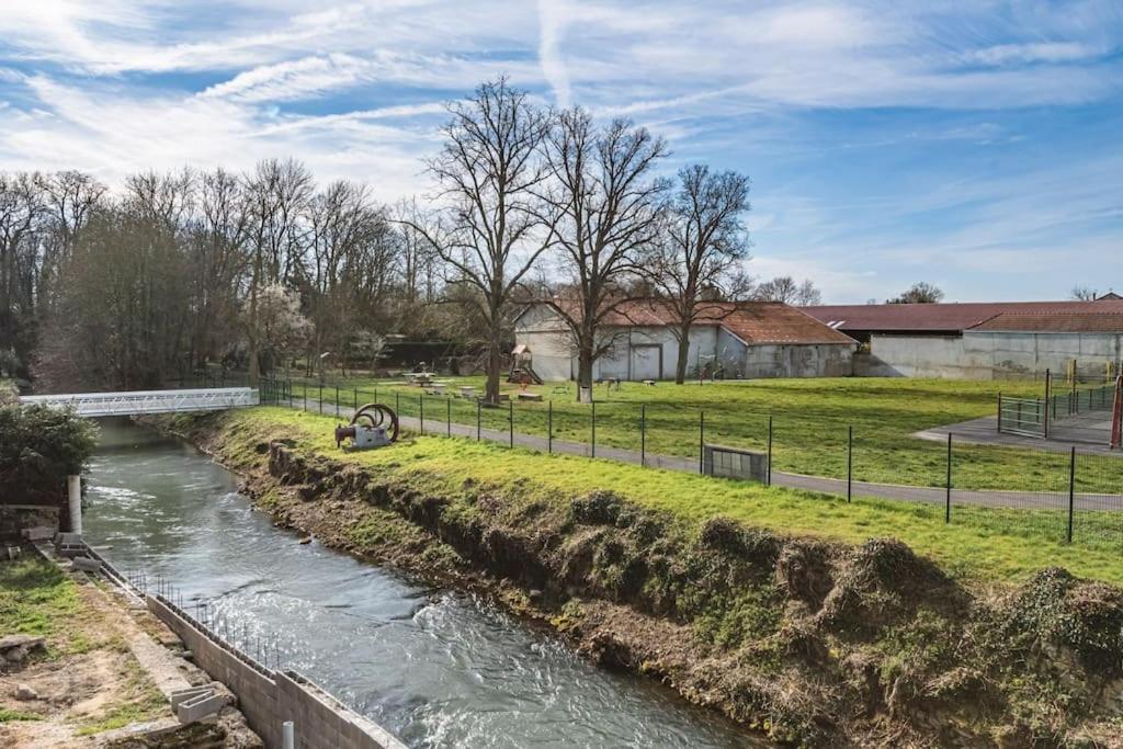Ferienwohnung La "Taniere" Pour 6 Personnes Isles-sur-Suippe Exterior foto